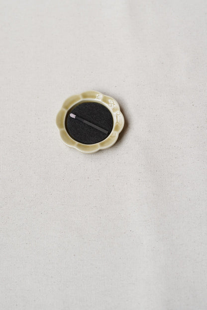 Hibi - Seto Porcelain Flower Incense Dish